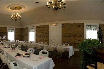 Rogues Harbor Inn Lansing Luaran gambar
